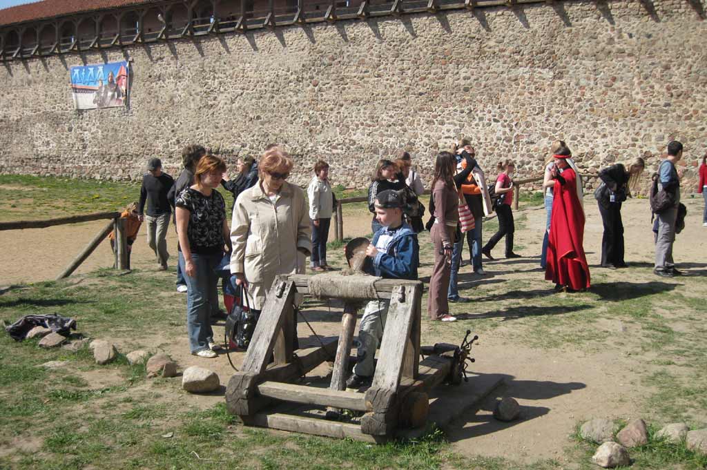 фото лидского замка онлайн фото лидского замка