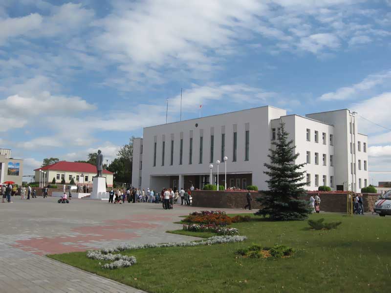 Центральная площадь Мяделя. Карта Минска. фото. Картинка