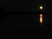 Восход луны. Фото. Картинка 